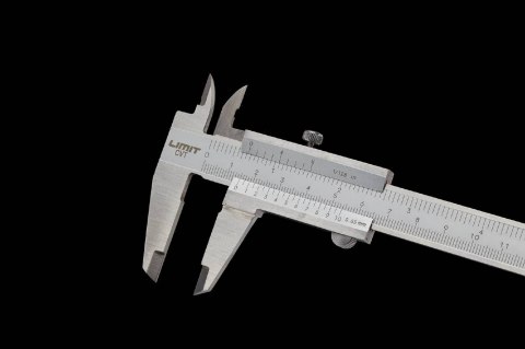 Suwmiarka analogowa ze śrubą blokującą 150 mm Limit