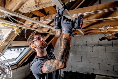 ZESTAW COMBO 18V BS 18 LT BL + SSD 18 LT 200 BL 2*5.2AH METABO